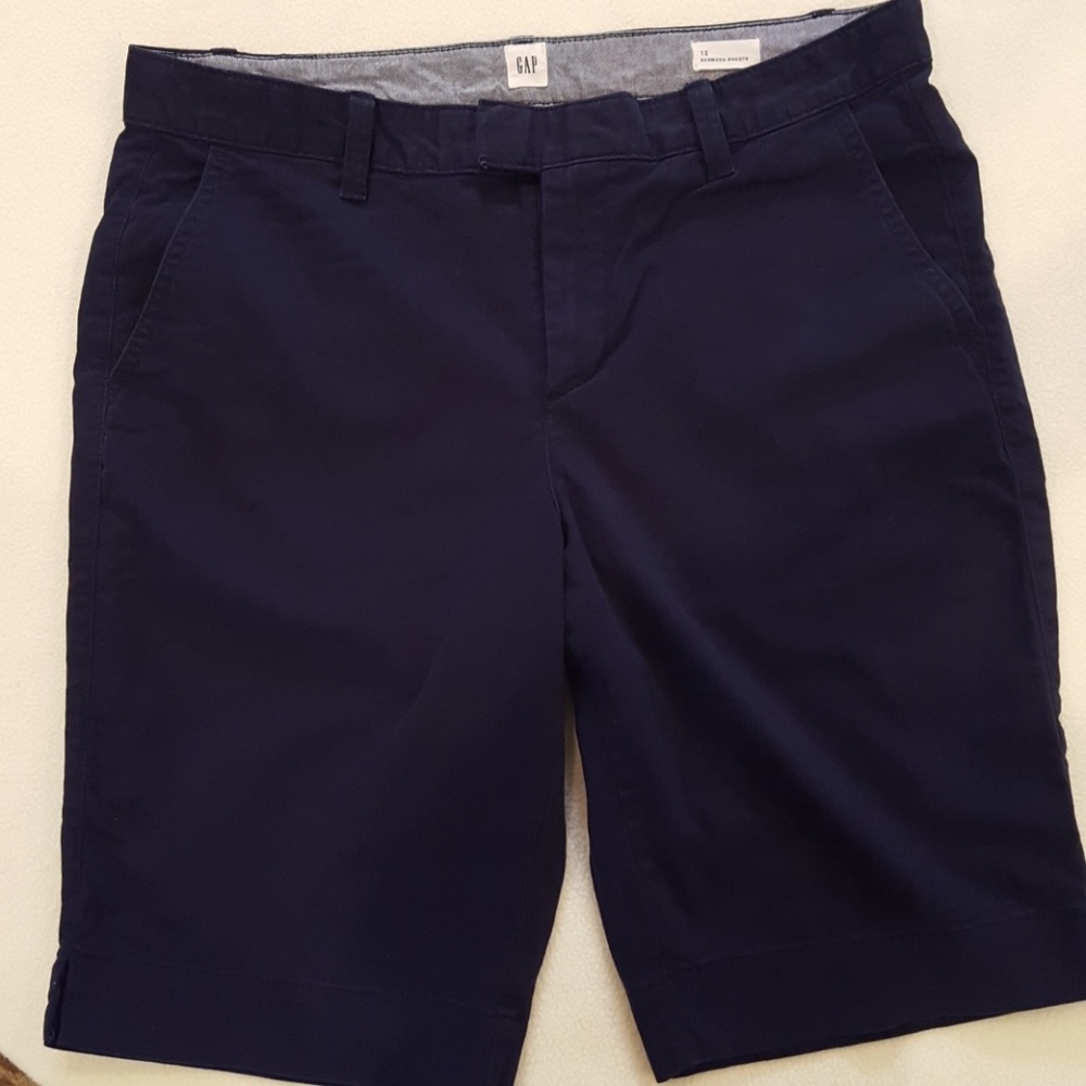 Gap Bermuda shorts sz 12